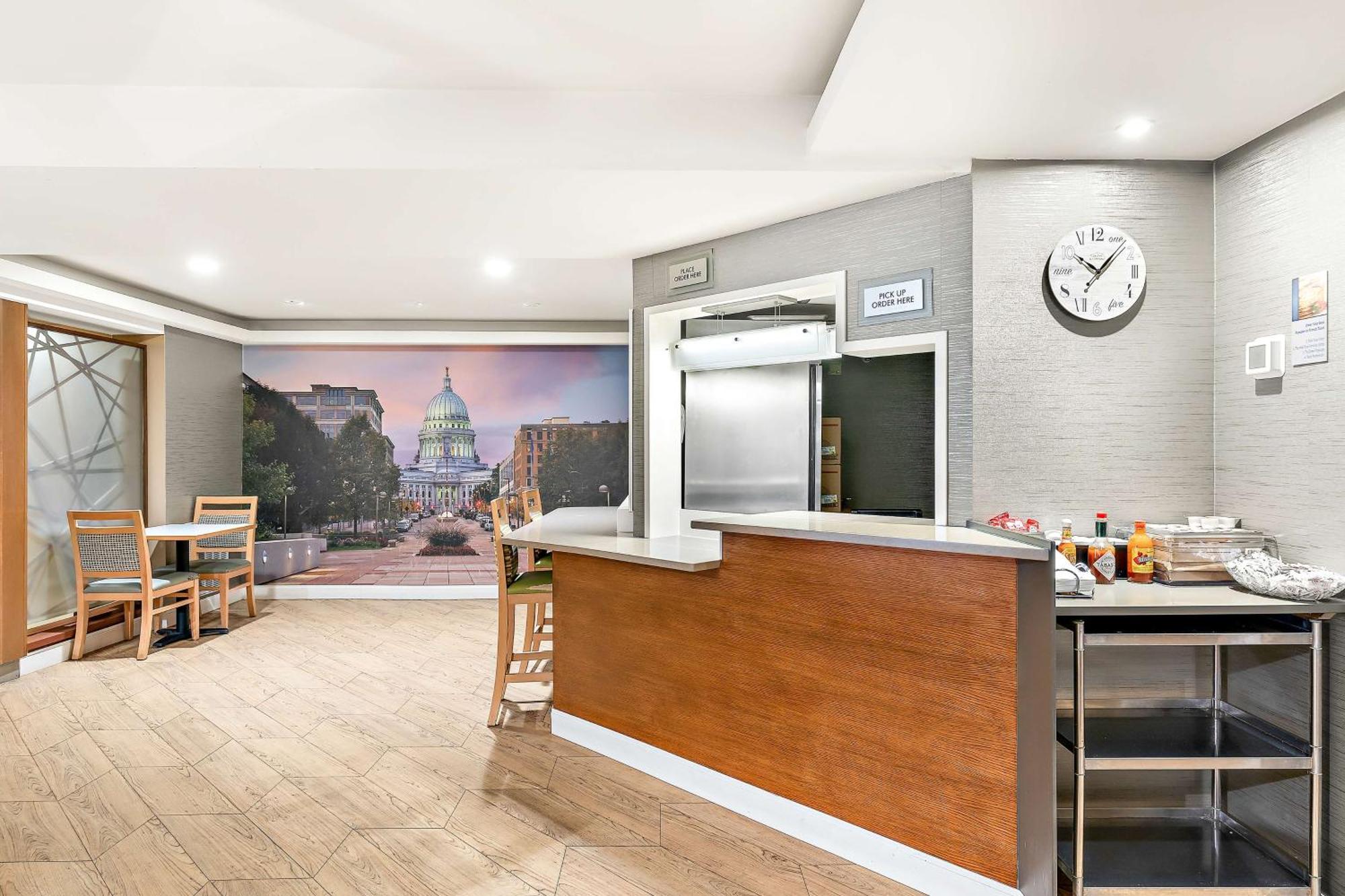 Best Western West Towne Suites Медісон Екстер'єр фото
